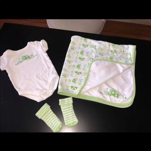 0-3 months Gymboree Set